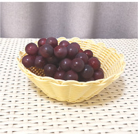 Panier tressé en rotin PP bicolore à bord festonné, qualité alimentaire, couleur et taille personnalisables, fait main, écologique, pour le rangement de collations et de fruits