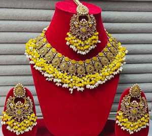 Conjunto de Collar Choker Kundan Tradicional Indio, Colección de Joyería Nupcial de Diseñador para Bodas, Oro como Material Principal - Product Image 4