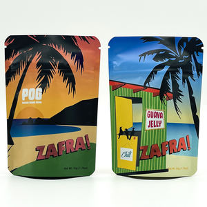 Sacs en plastique mat Mylar résistants aux enfants, à fermeture hermétique, doux au toucher, imprimés sur mesure - Product Image 5