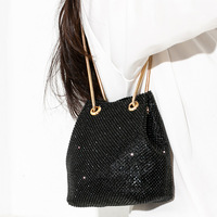 Sac à main de soirée de luxe pour femme, brillant, entièrement orné de diamants, sac seau à bandoulière étincelant pour fête avec chaîne