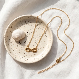 Collar con Colgante Infinito QIAOREN, Chapado en Oro de 18K, Cadena de Acero Inoxidable, Resistente al Deslustre, Ajustable, Unisex - Product Image 5