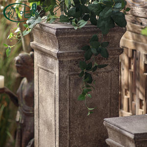 Support à fleurs colonne romaine rétro européenne pour jardin, ornement vintage d'extérieur pour la décoration de villa et balcon, finition métallique naturelle - Product Image 4