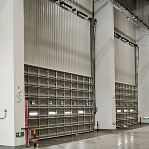 Portes <span class=keywords><strong>de</strong></span> <span class=keywords><strong>garage</strong></span> sectionnelles à levage vertical <span class=keywords><strong>de</strong></span> conception industrielle moderne avec isolation thermique - Product Image 1