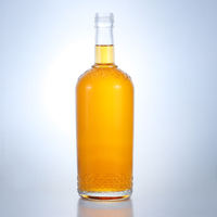 Bouteille à spiritueux en verre transparent gaufré de 750 ml, haute et ronde, avec bouchon à vis, pour approvisionnement en gros