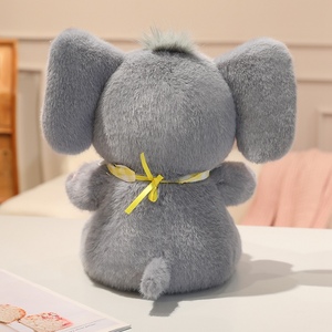 Jouets en peluche doux et mignons au design moderne, très vendus, rembourrés en coton PP super doux, poupées d'éléphant pour bébé avec bavoir - Product Image 4