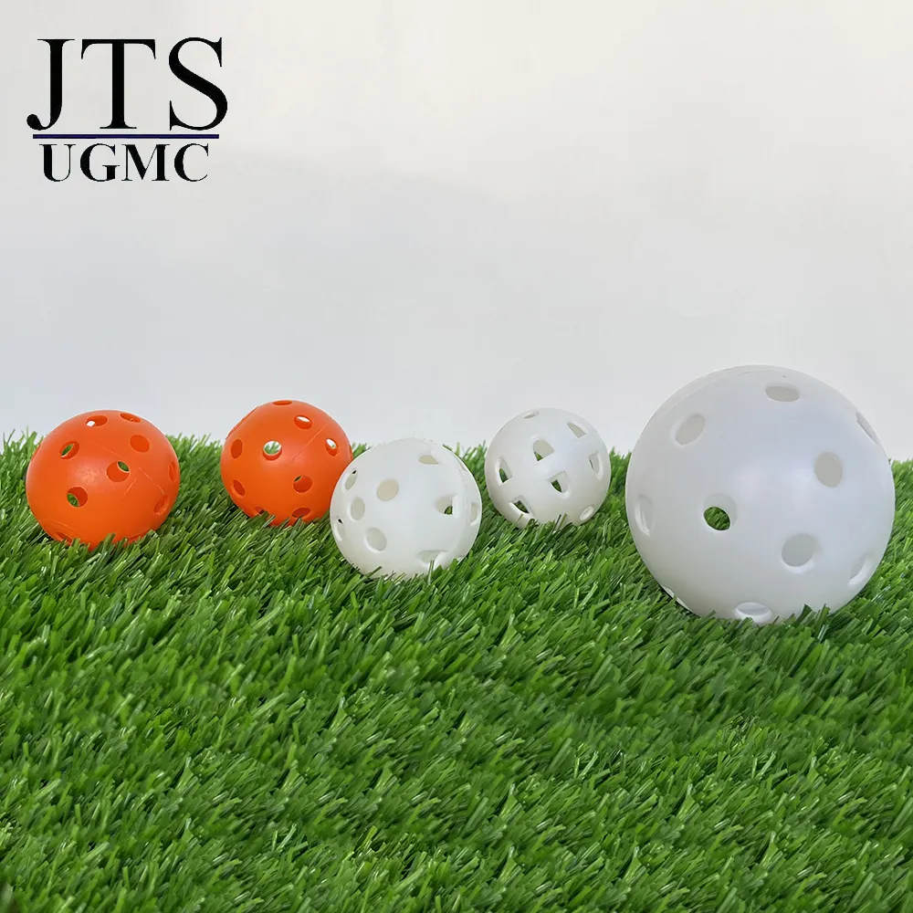 子供のための屋内と屋外の練習とおもちゃのゴルフボールを訓練する卸売カラフルな26穴中空プラスチックゴルフボール