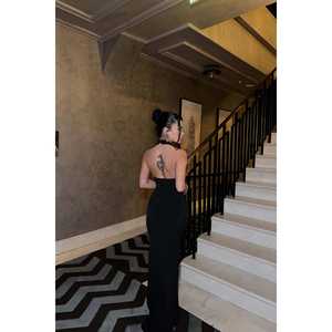 Robe de bal trapèze noire en polyester crocheté, style vintage, bretelles spaghetti avec décoration froncée, taille XL, longueur genou - Product Image 1