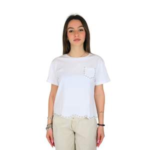 T-shirt Donna DKE9007 Bianco blanc avec détail poche en strass, vêtements décontractés pour femmes - Product Image 1