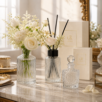 Diffuseur de parfum d'ambiance de luxe 50ml 100ml 150ml avec bouchon et petit vase, à base d'huiles essentielles et de fleurs séchées naturelles