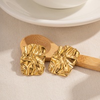 Nouvelle Tendance Personnalisée : Boucles d'Oreilles en Acier Inoxydable au Design Irrégulier, Plaqué Or 18K, Clous d'Oreilles Plissés, Bijoux de Mode en Gros