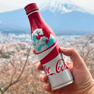 Japonés <span class=keywords><strong>Coca</strong></span> <span class=keywords><strong>Cola</strong></span> Refresco 250ml Original Clásico <span class=keywords><strong>DE</strong></span> LA Montaña Edición Limitada Bebida Carbonatada Bebidas Exóticos Precio al por mayor - Product Image 4