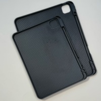Conception de fente de stylo en Tpu de protection sismique intégrée de haute qualité pour l'iPad housse antichoc pour l'iPad Pro 13 pouces étui en gros