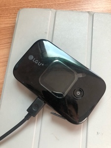 Routeur Wi-Fi mobile 4G LTE Cat4 débloqué E5577Cs-321 E5577 avec 2 antennes de poche - Product Image 2
