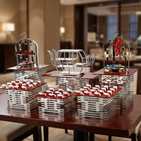 Matériel de restauration : Présentoirs à desserts miroir, rehausseurs de nourriture, tables à desserts en acrylique, fournitures hôtelières pour buffet