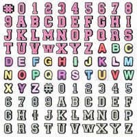 Breloques en PVC personnalisées unisexe en gros, pack de lettres populaires, décorations de chaussures, accessoires à bouton pour la partie supérieure