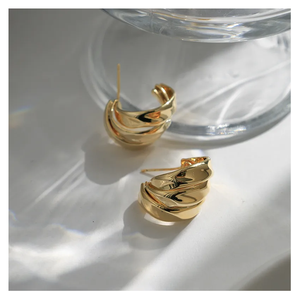 Boucles d'oreilles plaqué or 18 carats style vintage en acier inoxydable imperméable de qualité supérieure pour bijoux cadeaux - Product Image 1