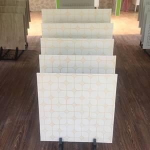 Plafonds suspendus 600x600 Lminas <span class=keywords><strong>PVC</strong></span> pour plafond Razo Plafones pour plafond <span class=keywords><strong>PVC</strong></span> Plafond maison <span class=keywords><strong>PVC</strong></span> Lambri - Product Image 1