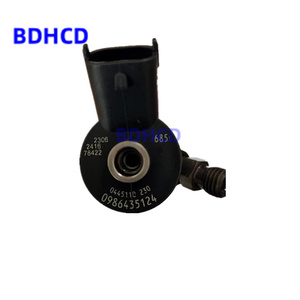 Injecteur de carburant Common Rail 0445110230 Pièces automobiles pour Bos Ch pour Renault <span class=keywords><strong>Laguna</strong></span> Megane Scenic 1.9 <span class=keywords><strong>Dci</strong></span> - Product Image 3