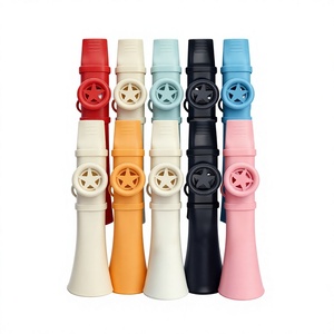 La même flûte à bouche en plastique Dudu, simple et facile à apprendre, que la flûte Kazu, est une flûte qui peut être apprise sans l'aide d'un enseignant. - Product Image 1