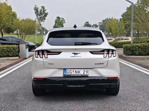 Mustang Mach-E : le SUV électrique qui redonne vie à votre âme. Une légende renaissante, électrifiée. - Product Image 6