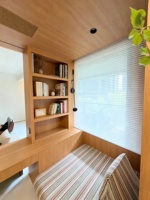 Meuble de lecture multifonctionnel sur mesure avec bureau intégré et banc de fenêtre pour appartement ou bureau à domicile