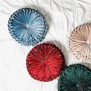 Vintage look round sofe pleated velvet pillow cover
