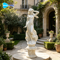 Sculpture de femme en marbre blanc faite à la main avec base en coquille, design moderne, statue de jardin