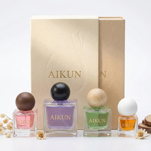 Aikun Colorful Fragrance Bottles Mini Square Glass <b>Spray</b> Perfume Gift <b>Set</b> With Wooden Ball Caps For Gift Wholesale Supply - Product Image 1