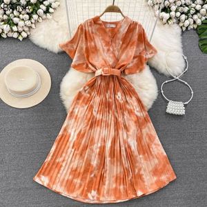 Nouvelle robe plissée à imprimé tie-dye, style rétro, manches courtes à volants, robes maxi pour femmes, robes élégantes - Product Image 2