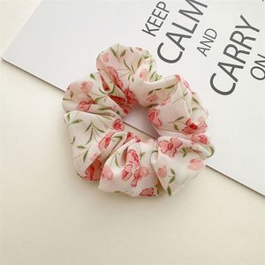 Scrunchies floraux mignons en tissu élastique pour femmes et filles, attaches pour queue de cheval, accessoires capillaires à imprimé floral, vente en gros - Product Image 5