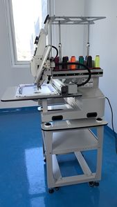 Máquina <span class=keywords><strong>de</strong></span> Bordar Automática Mini <span class=keywords><strong>de</strong></span> Alta Calidad con 2 Años <span class=keywords><strong>de</strong></span> Garantía, Precisa para Tiendas <span class=keywords><strong>de</strong></span> Ropa Italiana Personalizada - Product Image 2