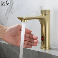 Robinet de lavabo automatique sans contact à capteur, en acier inoxydable brossé, personnalisé OEM ODM, avec fonction cascade, pour projets hôteliers et salles de bain