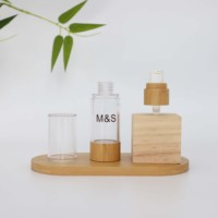 Botol Pompa Vakum Plastik Tanpa Udara 80ml dengan Alas Bambu, Laris untuk Krim Wajah, Dilengkapi Pompa Krim Cetak Sablon