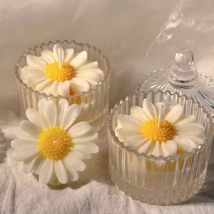 Daisy Candle Luxury Scented Birthday Gift Box Home Bedroom Novelty Soybean Wax Low Temperature Cute Design - Product Image 4