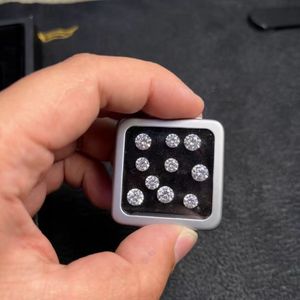 Diamantes cultivados em laboratório por atacado de fábrica, corte brilhante redondo HPHT, DEF SI, tamanho pequeno, diamantes soltos de 1,3 mm. - Product Image 2