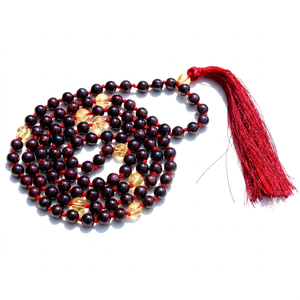 Mala Budista Artesanal de 108 Cuentas de Granate para Oración, Calidad Premium para Tiendas de Regalos y Venta Minorista - Product Image 1