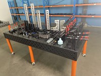 Table de travail de soudage 3D robuste avec supports de maintien robustes et tous les accessoires nécessaires