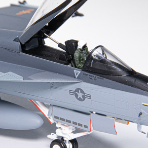 Modelo de Avión de Combate <span class=keywords><strong>F</strong></span>-18E Super Hornet a Escala 1/72, Escuadrón Enemigo Hipotético Chino, Aleación Preensamblada - Product Image 2