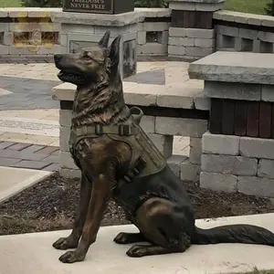 Açık dekor bahçe dekorasyon Modern Metal yaşam boyutu hayvan köpek heykeli alman çoban bronz köpek ayakta yaşam boyutu heykeli