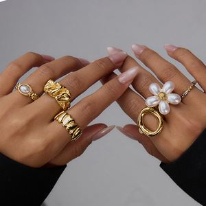 Ensemble de bagues élégantes en perles pour femmes, couleur or, motif floral géométrique, sertissage clos, bijoux cadeau, bagues tendance - Product Image 2