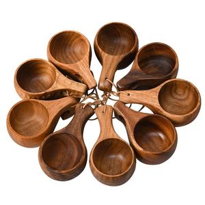 كوب خشبي للتخييم كوب أكاسيا من الخشب الصلب كوب تخييم تصميم إسكندنافي طبيعي مع شريط جلدي - Product Image 1