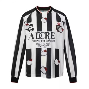 เสื้อยืดแขนยาวพิมพ์ลายย้อนยุคแบบแห้งเร็ว ผลิตจากโพลีเอสเตอร์ 100% สำหรับทุกเพศ เหมาะสำหรับกีฬารักบี้ ฟุตบอล ซอคเกอร์ บริการ OEM สำหรับวิทยาลัย - Product Image 4