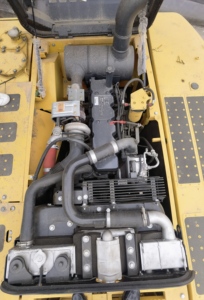 Excavadora Komatsu PC200-10 Resistente para Minería y Construcción - Product Image 2