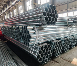 Tube rond en <span class=keywords><strong>acier</strong></span> prégalvanisé économique Q195 soudé par ERW pour clôtures de serres et projets de construction légère - Product Image 3