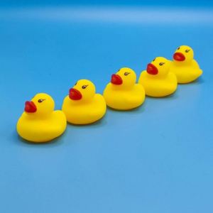 Customized Logo 3.7*3.0*.3.7cm Plastic Yellow Duck Pinch Call <b>Bath</b> Sound Swimming Pool & Bathroom Water Playing Toy Wholesale - Product Image 3