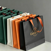 Sac de transport élégant et luxueux blanc pour faux cils, impression de logo personnalisée, carton recyclable épaissi, maintien stable