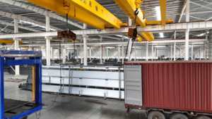 प्रीफैब स्टील संरचना चिकन हाउस स्वचालित प्रणाली पोल्ट्री फार्म गोदाम के लिए हल्के स्पष्ट आकार डिजाइन - Product Image 4