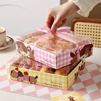 Boîtes de présentation transparentes personnalisables pour pâtisseries, idéales pour les gâteaux roulés coréens, macarons et autres friandises.