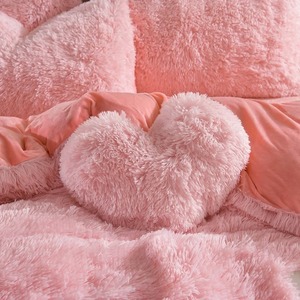 Juego de Funda Nórdica de Felpa con Forma de Corazón Rosa, Estilo Nórdico Minimalista Moderno, Cómodo y Cálido, Ropa de Cama para el Hogar - Product Image 3