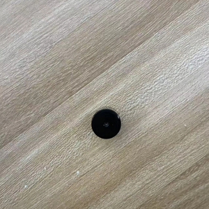Tapa de rosca negra brillante personalizada para tubos cosméticos, tapa de tubo de plástico vacía, etiqueta privada para envases de cuidado de la piel y labios - Product Image 1